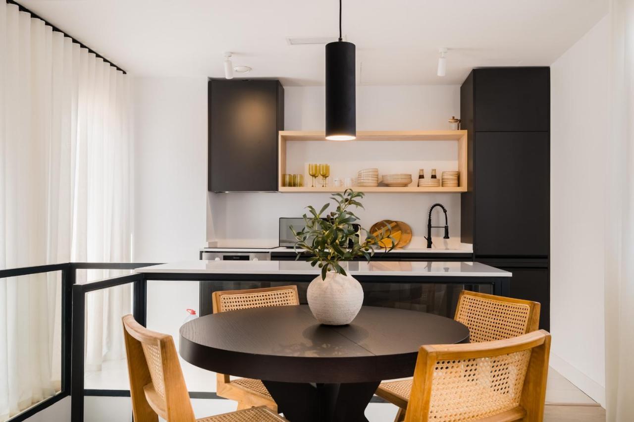 דירות סביליה Stylish Designer Duplex-3Beds 2Baths-Puerta Carmona Centro מראה חיצוני תמונה