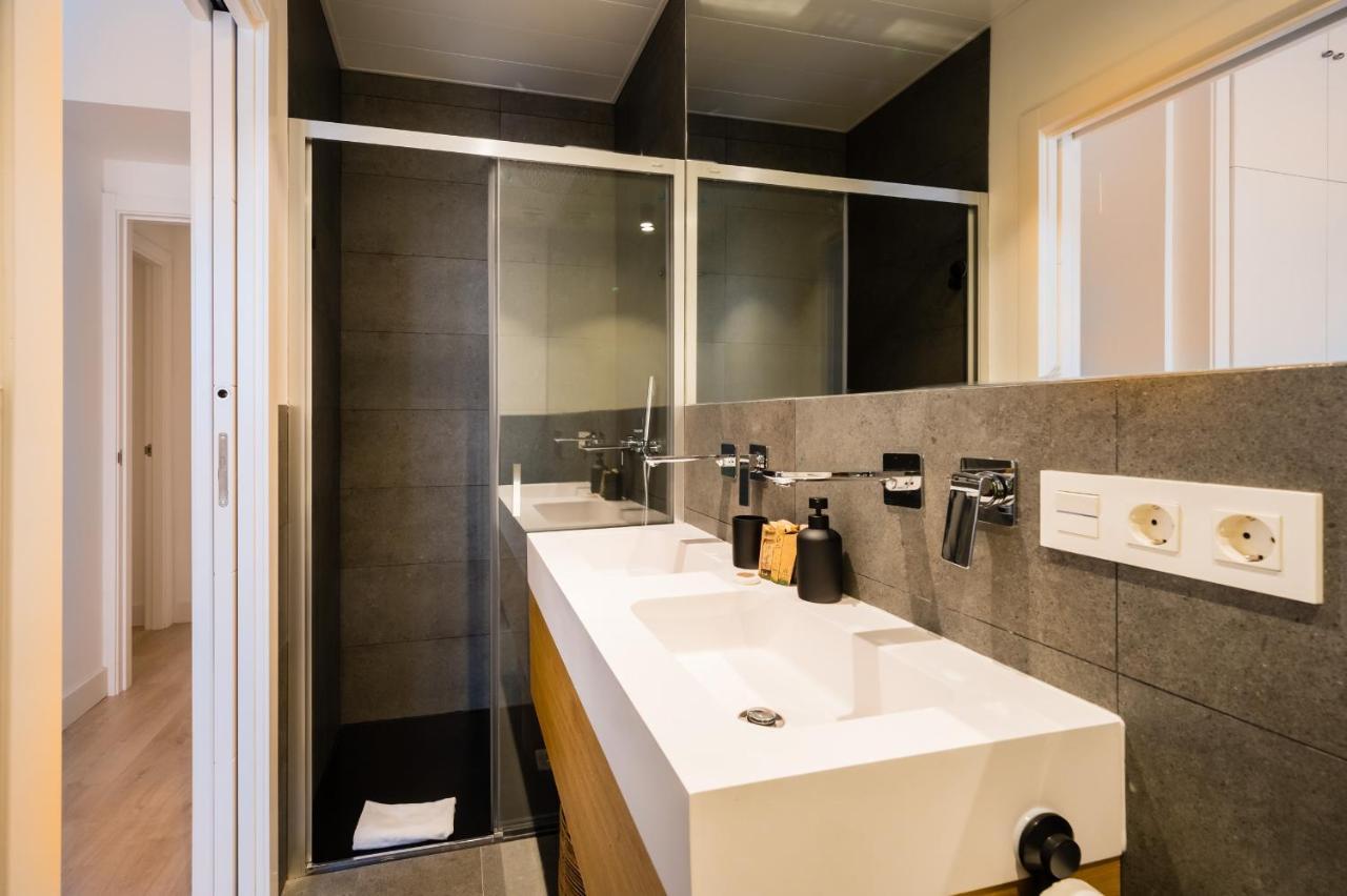 דירות סביליה Stylish Designer Duplex-3Beds 2Baths-Puerta Carmona Centro מראה חיצוני תמונה
